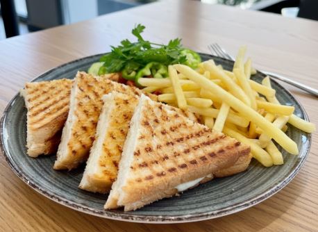 Kaşarlı Tost ( Sade/Kepekli )