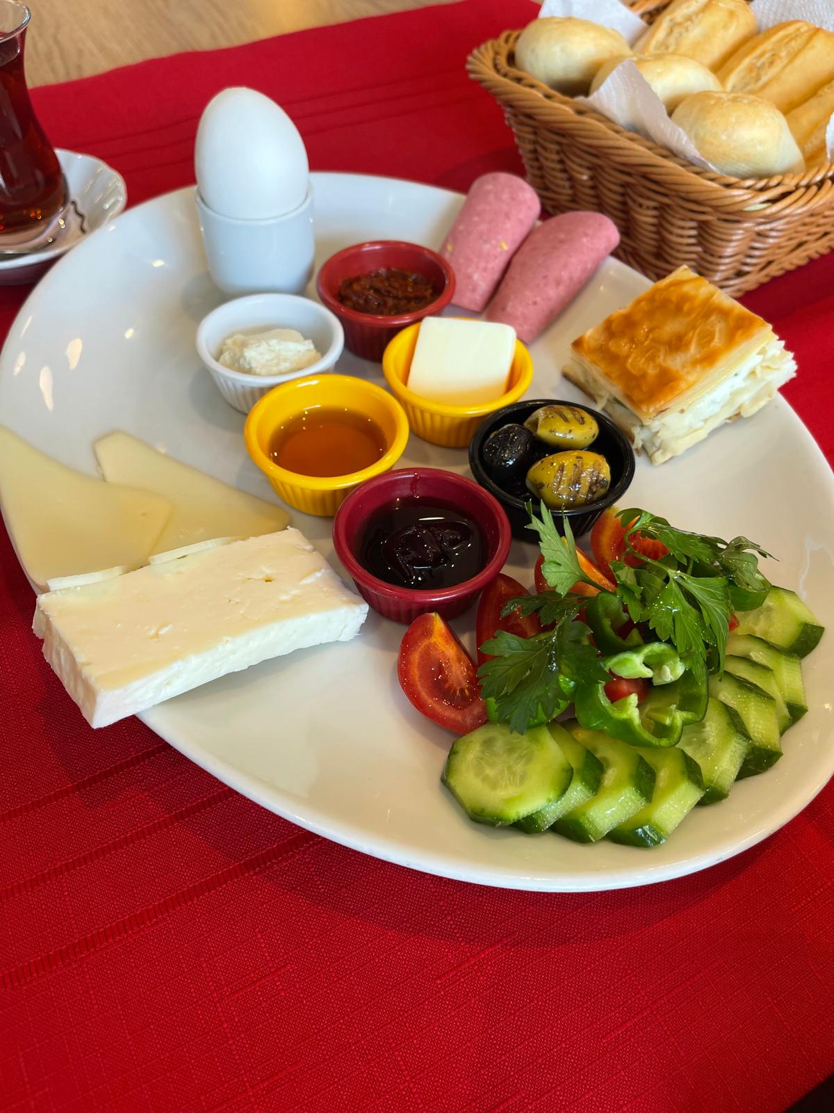 Kahvaltı Tabağı ( Tek Kişilik )